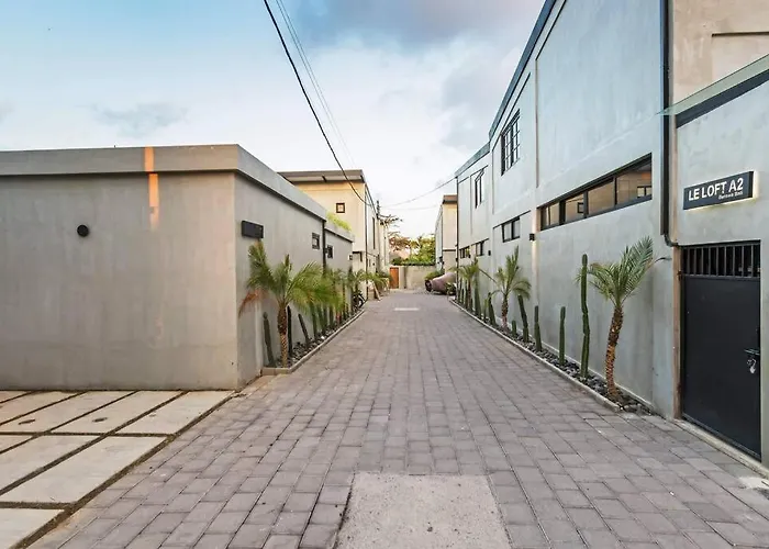 Manresa Villa Bali 4 Canggu 